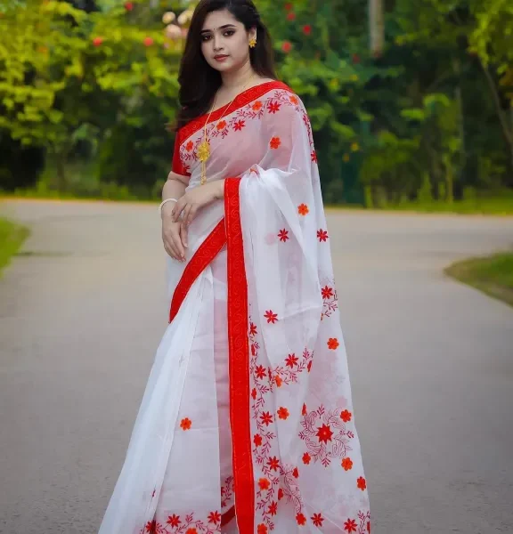 Flpuja collection half silk Comfortable Screen print sari for Women-Suitable for Every Season